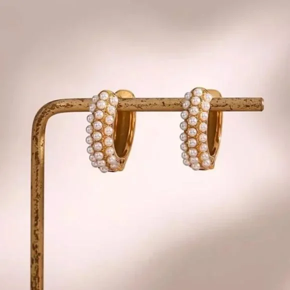 NEW 18K GOLD PEARL HOOP EARRINGS, NICE EARRINGS, CUTE EARRINGS - Picture 4 of 7